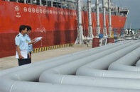 Xuất khẩu xăng dầu 9 tháng: Lượng tăng nhưng giá giảm