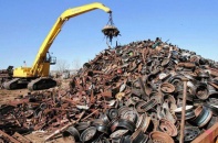 Tạm ngừng kinh doanh tạm nhập, tái xuất, chuyển khẩu phế liệu 