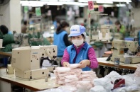 TNG, May 10, Đức Giang, May Đồng Nai đồng loạt cung ứng khẩu trang ra thị trường