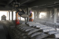Tiêu thụ xi măng trong nước dự báo không tăng trưởng trong năm 2020