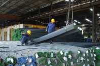 Sản xuất, tiêu thụ sắt thép tăng tốc