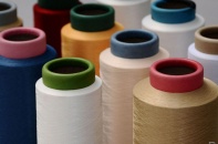 Sợi dài làm từ polyester nhập khẩu từ 4 quốc gia bán phá giá tại Việt Nam