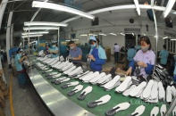 Bàn giải pháp phục hồi sản xuất dệt may, da giày 