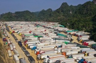 Sớm giải phóng lượng xe ùn ứ tại các cửa khẩu phía Bắc