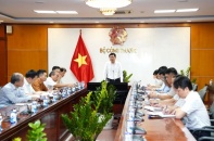 Xem xét xuất dự trữ thương mại cung cấp cho địa bàn thiếu xăng dàu cục bộ