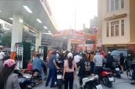 Nhiều cây xăng tạm ngưng bán hàng, Bộ trưởng Công thương yêu cầu làm rõ