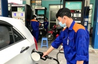 Chuyên gia kinh tế: Quỹ bình ổn xăng dầu chưa giúp bình ổn giá