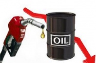Giá xăng dầu cùng giảm