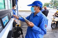 Ngày 20/2: Giá xăng RON95 vượt 21.300 đồng/lít