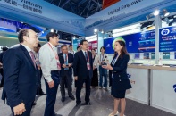 Gian hàng Quốc gia Việt Nam tại Hội chợ Thương mại Điện tử Toàn cầu 2025 hút khách Gian hàng Quốc gia Việt Nam tại Hội chợ Thương mại Điện tử Toàn cầu 2025 hút khách