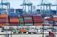 Giá trị thương mại toàn cầu chịu ảnh hưởng bởi thuế quan mới