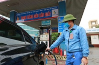 Giá xăng dầu tăng từ 7% sẽ được điều chỉnh ngay, không chờ kỳ điều hành