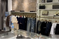 Thu giữ lô hàng giả nhãn hiệu Burberry, Gucci tại Hà Nội