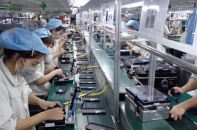 Thấy gì từ bức tranh sản xuất, xuất khẩu điện thoại, linh kiện