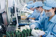 Xuất khẩu máy tính, điện thoại và linh kiện thu gần 150 tỷ USD sau 8 tháng