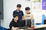 Từ giảng đường đến nhà máy: Hợp lực đào tạo nguồn nhân lực xanh Từ giảng đường đến nhà máy: Hợp lực đào tạo nguồn nhân lực xanh