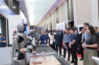 Chủ tịch Foxconn: Việt Nam như tâm điểm của chuỗi cung ứng mới