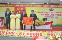 Sở Kế hoạch và Đầu tư Đà Nẵng đón nhận cờ thi đua của Bộ