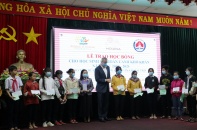 Hoiana tặng học bổng trị giá 25.000 USD cho học sinh Quảng Nam 