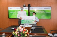 Khu Nghỉ dưỡng phức hợp Hoiana trao tặng thiết bị y tế cho tỉnh Quảng Nam