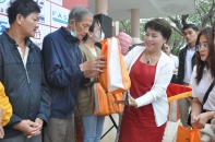 Hội Doanh nhân trẻ Đà Nẵng trao hơn 500 triệu đồng quà Tết cho người nghèo