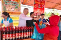 Hoiana Resort & Golf trao tặng 250 triệu đồng chăm lo Tết cho người nghèo