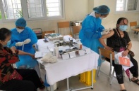 Hà Nội: Ứng trực 24/24/7, tập trung cao độ xét nghiệm và tiêm vaccine diện rộng
