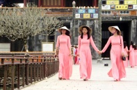 Huế miễn phí vé tham quan cho phụ nữ mặc áo dài truyền thống
