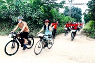 Hà Nội: Khởi hành tour đạp xe “Dấu chân làng cổ Bát Tràng”