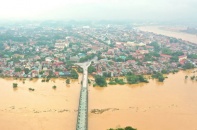 Chủ tịch Hà Nội chỉ đạo tập trung ứng phó lũ lớn trên các tuyến sông