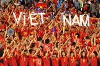 Hà Nội tặng đội tuyển bóng đá nam Việt Nam 2 tỷ đồng