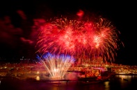 Pháo hoa mỗi đêm đang định nghĩa Phú Quốc thành một thiên đường nhiệt đới không ngủ