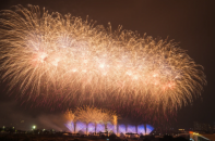 Hà Nội bắn pháo hoa trong chương trình nghệ thuật chính luận "Âm vang Tổ quốc"