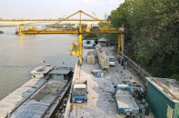 Hà Nội rút gọn đầu mối xử lý thủ tục đóng cảng, bến thủy