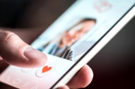 Hẹn hò online bớt nóng, startup Việt ra mắt dịch vụ mai mối “chạy bằng cơm”
