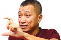 Ông Trần Kinh Doanh lý giải nguyên nhân mở cửa hàng chỉ bán điện thoại siêu rẻ
