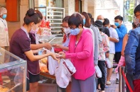 Bình quân mỗi ngày, ABC Bakery tiêu thụ khoảng 30.000 ổ bánh mì thanh long