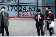 Dow Jones lập kỷ lục, chứng khoán Nhật - Hàn hưởng lợi