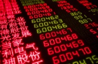 Chứng khoán Hong Kong mất hơn 3% sau những tranh cãi về nguồn gốc Covid-19