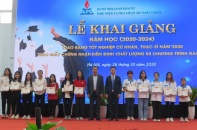 15 suất học bổng "Vì trẻ em Việt Nam" được trao cho sinh viên xuất sắc vượt khó