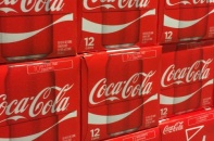 Coca-Cola sẽ tăng giá để bù chi phí