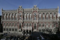 Ngân hàng Trung ương Ukraine ra lệnh ngừng chuyển tiền điện tử