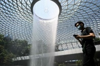 Singapore tiếp tục siết chính sách tiền tệ để ứng phó lạm phát