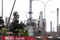 Tin vui cho thị trường dầu mỏ khi Mỹ hoãn trừng phạt ngành dầu khí Venezuela