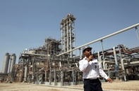 Dầu thô nhích giá do thị trường "ám ảnh" lệnh trừng phạt của Mỹ đối với Iran