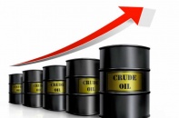 Giá dầu thế giới vọt tăng 8% do xung đột Israel - Iran leo thang