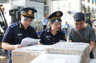 Hải quan tìm hiểu, tháo gỡ khó khăn của doanh nghiệp có hàng xuất khẩu, nhập khẩu với Mỹ