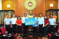 Bộ Tài chính ủng hộ 3,9 tỷ đồng khắc phục hậu quả bão số 10