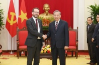 Tổng Bí thư Tô Lâm tiếp Đại sứ Anh