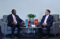 Thủ tướng Phạm Minh Chính gặp Phó Tổng thống Nam Phi, thúc đẩy hợp tác song phương